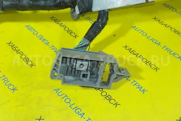 Проводка Isuzu Elf 4HF1 Электропроводка 4HF1 1996  8-97142-518-0
