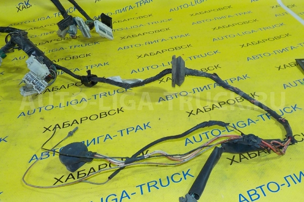 Проводка Isuzu Elf 4HF1 Электропроводка 4HF1 1994  8-97100-719-1