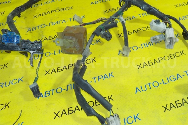 Проводка Isuzu Elf 4HF1 Электропроводка 4HF1 1994  8-97100-719-1