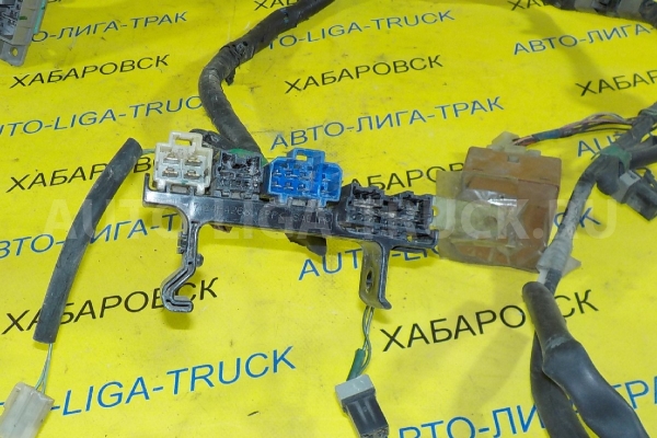 Проводка Isuzu Elf 4HF1 Электропроводка 4HF1 1994  8-97100-719-1