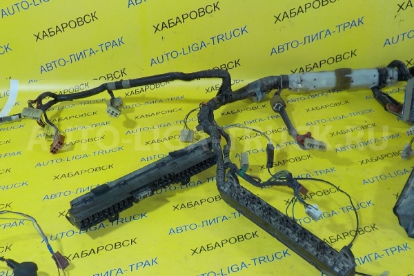 Проводка Isuzu Elf 4HF1 Электропроводка 4HF1 1994  8-97100-719-1