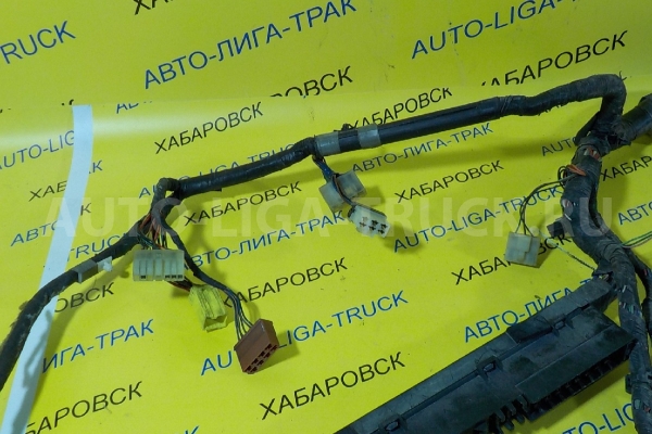 Проводка Isuzu Elf 4HF1 Электропроводка 4HF1 1994  8-97100-719-1