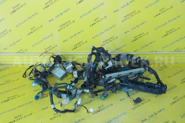 Электропроводка Isuzu Elf 4HG1 Электропроводка 4HG1 2001  8-97289-233-1