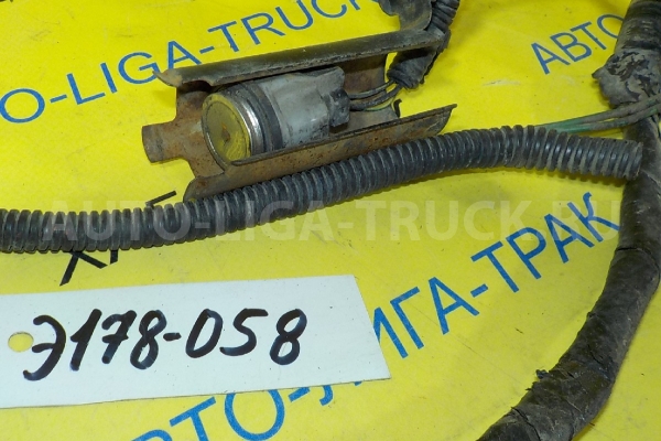 Проводка Isuzu Elf 4HG1 Электропроводка 4HG1 1996  8-97128-229-2