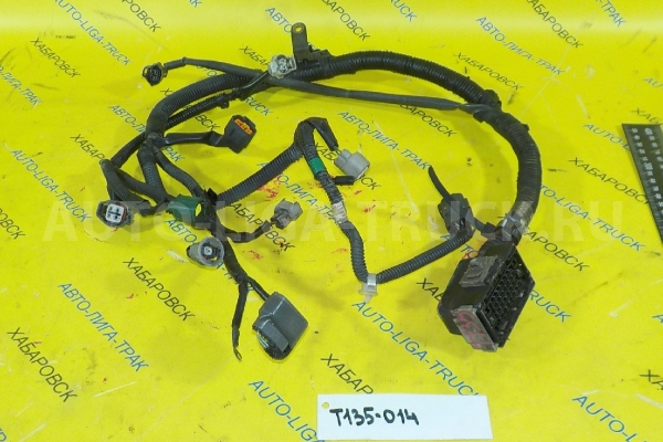 Проводка Mazda Titan 4HF1 Электропроводка 4HF1 2001  W611-67-070B