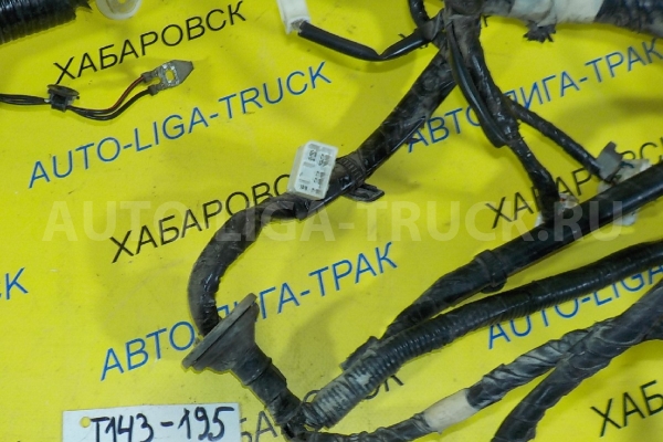 Проводка Mazda Titan 4HG1 Электропроводка 4HG1 2000  W614-67-010J