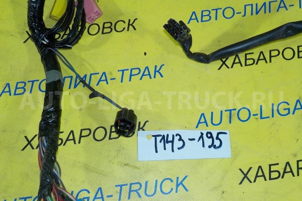 Проводка Mazda Titan 4HG1 Электропроводка 4HG1 2000  W614-67-010J