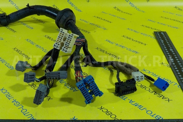 Электропроводка Mazda Titan 4HG1 Электропроводка 4HG1 2000  W632-67-050K