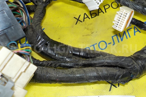 Проводка Mazda Titan 4HG1 Электропроводка 4HG1 2000  W614-67-010J