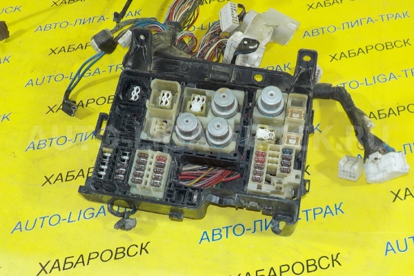 Проводка Toyota Dyna, Toyoace 15В Электропроводка  1995  82135-37153