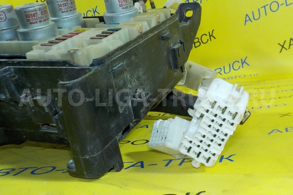 Проводка Toyota Dyna, Toyoace 15В Электропроводка  1995  82135-37153