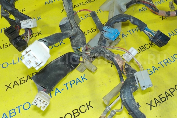 Проводка Toyota Dyna, Toyoace 15В Электропроводка  1995  82135-37153