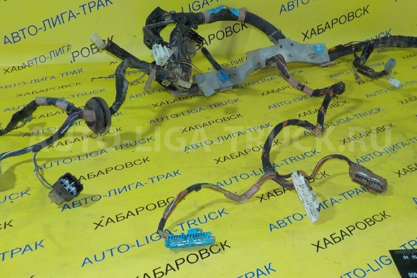 Проводка Toyota Dyna, Toyoace 15В Электропроводка  1995  82135-37153