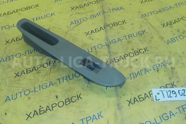 Пульт стеклоподъёмника Mazda Titan 4HG1 Пульт стеклоподъёмника 4HG1 2003  W610-66-370