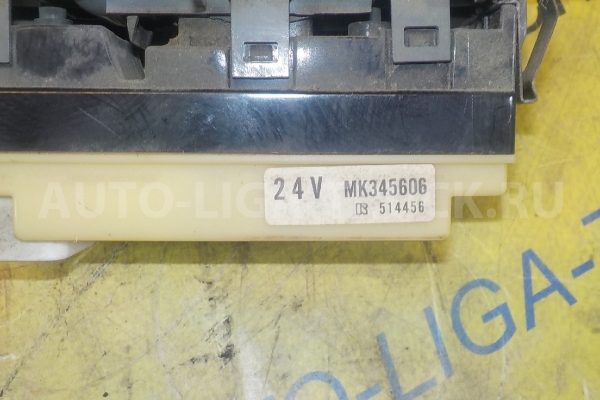 Пульт стеклоподъёмника Mitsubishi Canter 4D32 Пульт стеклоподъёмника 4D32 1989  MK345606