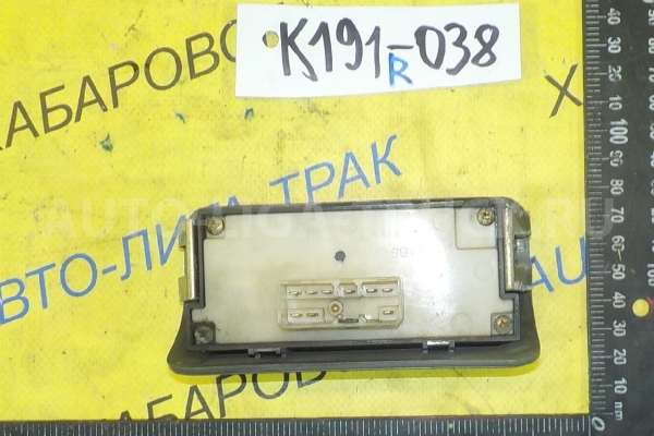 Пульт стеклоподъёмника Mitsubishi Canter 4M50 Пульт стеклоподъёмника 4M50 2005  MK327606