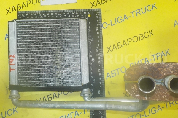 Радиатор печки Mazda Titan 4HG1 Радиатор печки 4HG1 2000  W611-61-A10