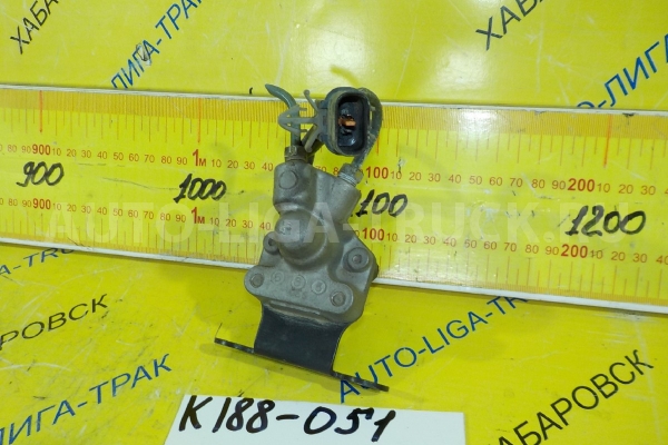 Регулятор давления тормозов Mitsubishi Canter 4M51 Регулятор давления тормозов 4M51 2001  MK328025