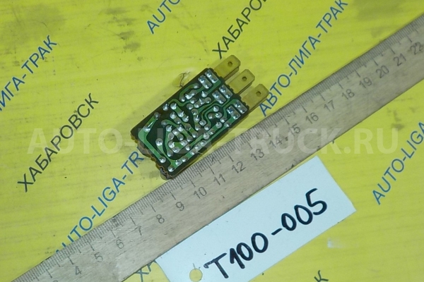 Реле Mazda Titan SL Реле SL 1994 W323-67-720 Реле Mazda Titan SL Реле SL 1994 W323-67-720