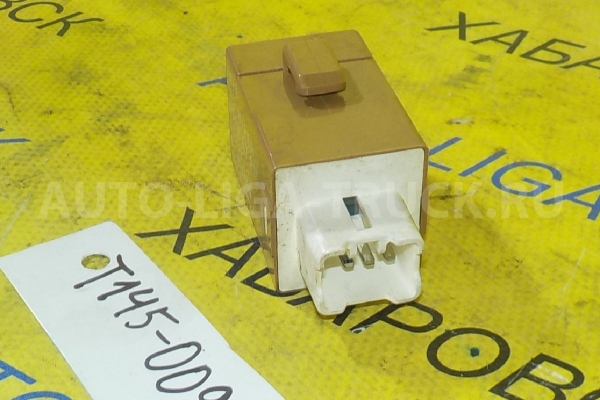 Реле Mazda Titan TF Реле TF 1996  W202-67-820
