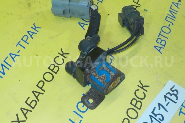 Реле Nissan Atlas TD27 Реле TD27 1997  25230-0T000