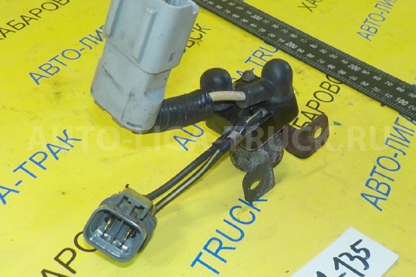 Реле Nissan Atlas TD27 Реле TD27 1997  25230-0T000