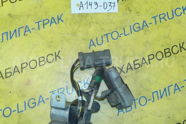 Реле Nissan Atlas TD27 Реле TD27 1993  25230-0T000