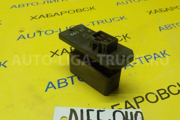 Реостат печки Toyota Dyna, Toyoace 3L Реостат печки 3L 1996 87138-37080 Реостат печки Toyota Dyna, Toyoace 3L Реостат печки 3L 1996 87138-37080