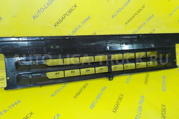 Решетка ФАР Mitsubishi Canter Решетка радиатора    MB133356