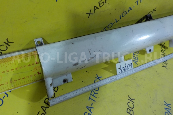 Решетка ФАР Nissan Atlas Решетка радиатора    62330-7T010
