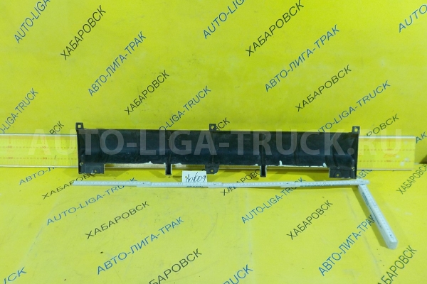 Решетка ФАР Nissan Atlas Решетка радиатора    62330-7T010