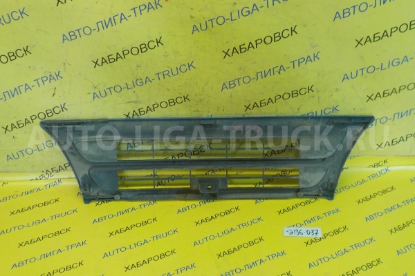 Решетка радиатора Isuzu Elf 4HF1 Решетка радиатора 4HF1 1996  8-97009-462-4