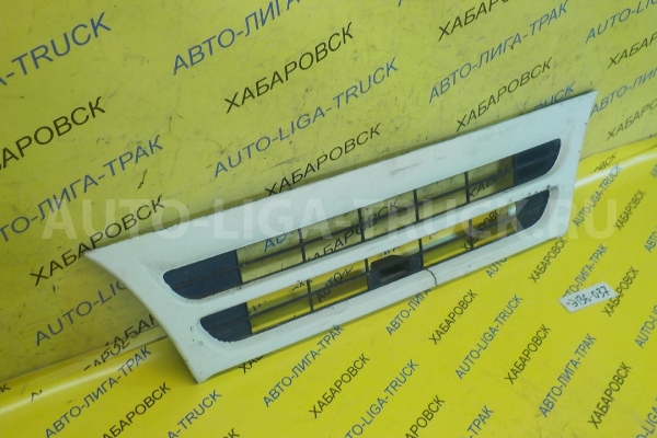 Решетка радиатора Isuzu Elf 4HF1 Решетка радиатора 4HF1 1996  8-97009-462-4