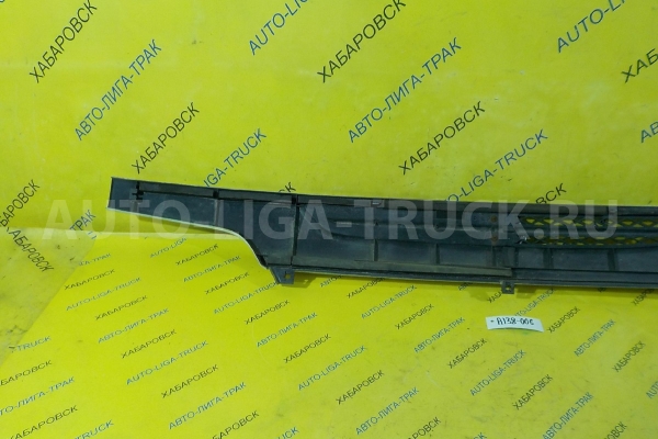 Решетка радиатора Nissan Atlas QD32 Решетка радиатора QD32 2001  62310-6T103