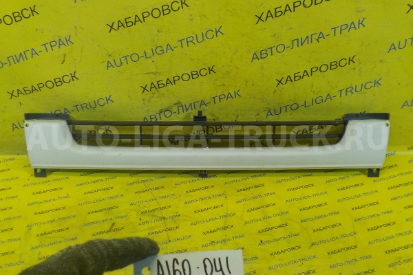 Решетка радиатора Nissan Atlas QD32 Решетка радиатора QD32 1998 62330-7T000 Решетка радиатора Nissan Atlas QD32 Решетка радиатора QD32 1998 62330-7T000