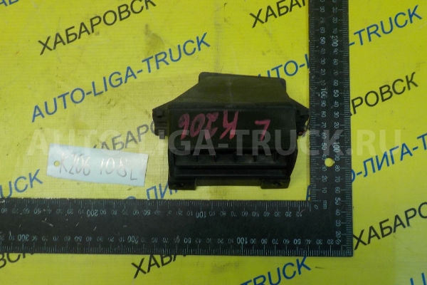 Решётка воздуховода Mitsubishi Canter 4D32 Решётка воздуховода 4D32 1990  MB145307