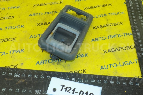 Ручка двери внутреняя Mazda Titan 4HF1 Ручка двери внутреняя 4HF1 1999  W203-58-330