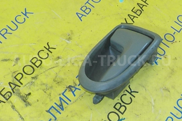 Ручка двери внутреняя Mazda Titan WL Ручка двери внутреняя WL 2002  W611-58-330