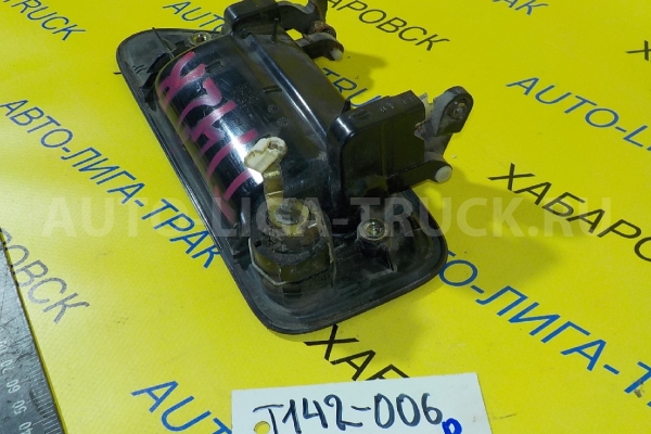 Ручка наружняя Mazda Titan 4HG1 Ручка двери наружняя 4HG1 2000  W611-58-410D