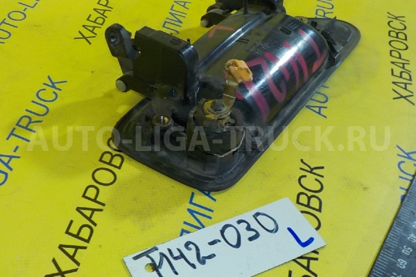 Ручка наружняя Mazda Titan 4HG1 Ручка двери наружняя 4HG1 2000  W611-59-410D