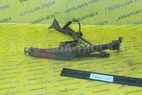 Рычаг ручника Toyota Dyna, Toyoace B Рычаг ручника B 1990  46105-25010