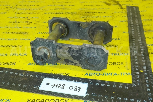 Серьга Isuzu Elf 4JG2 Серьга 4JG2 1997  8-94113-322-3