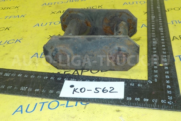 Серьга Mitsubishi Canter Серьга    MB025181