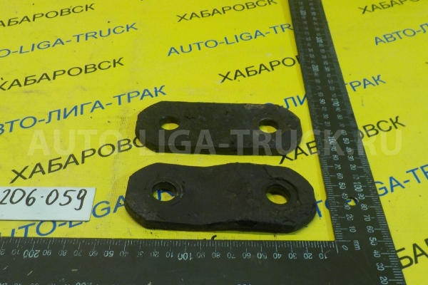 Серьга Mitsubishi Canter 4D32 Серьга 4D32 1990  MB025159