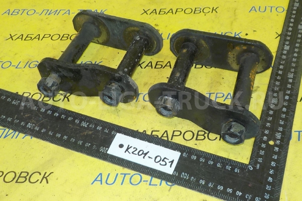 Серьга Mitsubishi Canter 4M40 Серьга 4M40 2000  MB025181