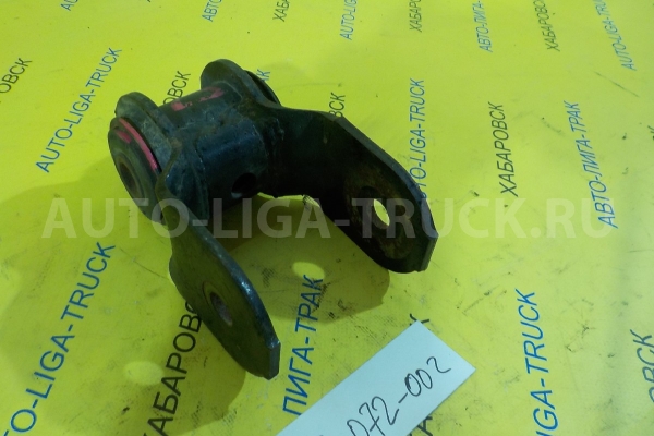 Серьга Toyota Dyna, Toyoace S05C Серьга S05C 2000  48042-37020