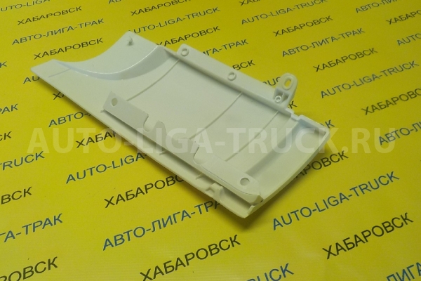 Щека Mitsubishi Fuso Щека MC934033 Щека Mitsubishi Fuso Щека MC934033