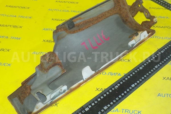 Щека Isuzu Elf 4HF1 Щека 4HF1 1996  8-97851-088-0