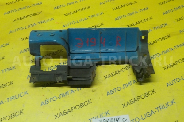 Щека Isuzu Elf 4JB1 Щека 4JB1 1988  8-94470-276-2