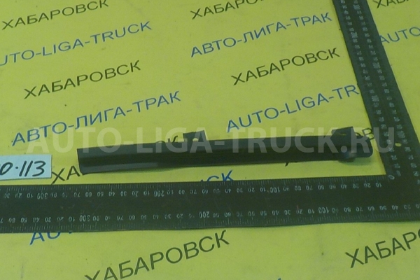 Щека Mitsubishi Canter 4D33 Щека 4D33 1999  MC140077